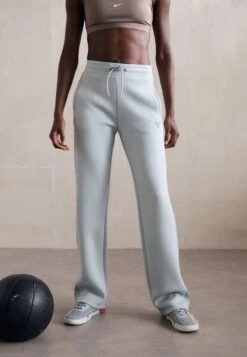 Guess BRENDA STRAIGHT LEG PANT - Tracksuit Bottoms - Morning Dew