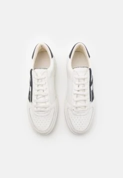 Guess Silea - Trainers - White/Blue -Guess Clothing Sale 007ff7aa12c243f39fd381dd65632ced