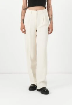 Guess THEOLINE PERFECT PANT - Trousers - Cream White