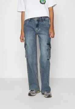 Kit Pant - Straight Leg Jeans - Go Donna Medium Wash