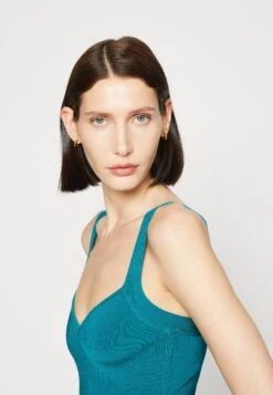 Guess Mirage Anise Dress - Cocktail Dress / Party Dress -Guess Clothing Sale 0449bbb3bf244f5db4510e73a44fe1d4