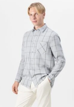 Guess TAYLOR - Chinos - Quicksand -Guess Clothing Sale 05ea022aae53432fb9e5334fd9afe4a2