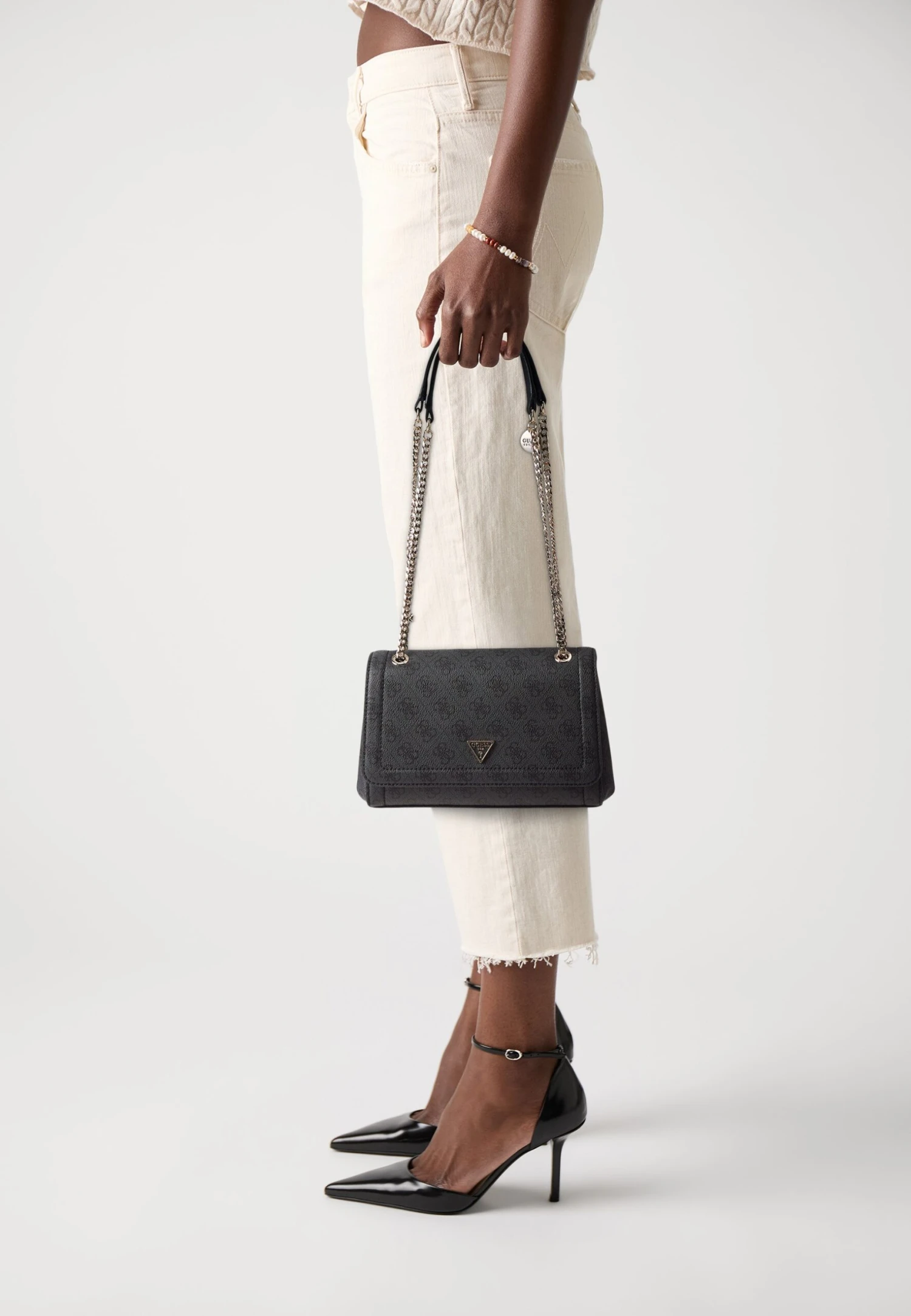 Guess NOELLE II XBODY FLAP - Cross Body Bag - Coal 1 Guess NOELLE II XBODY FLAP - Cross Body Bag - Coal