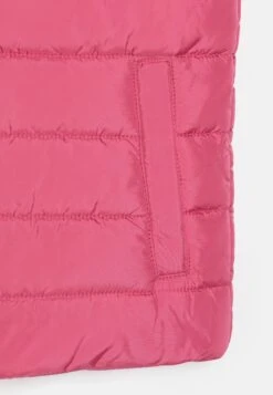 Guess JUNIOR CORE PADDED UNISEX - Waistcoat - Scared Pink -Guess Clothing Sale 07755fdd679b42d28a4f8c6cba5c1e68