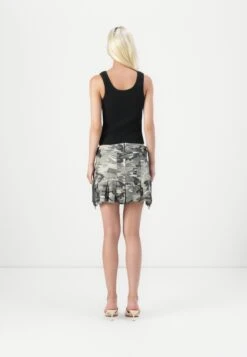 SKIRT - A-line Skirt - Green/grey -Guess Clothing Sale 085d0b44310b46cc8f81b09555c1973b