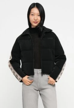 Guess NEW PUFFER JACKET - Winter Jacket - Schwarz -Guess Clothing Sale 0acf977e348f41c0be150463d5645a56