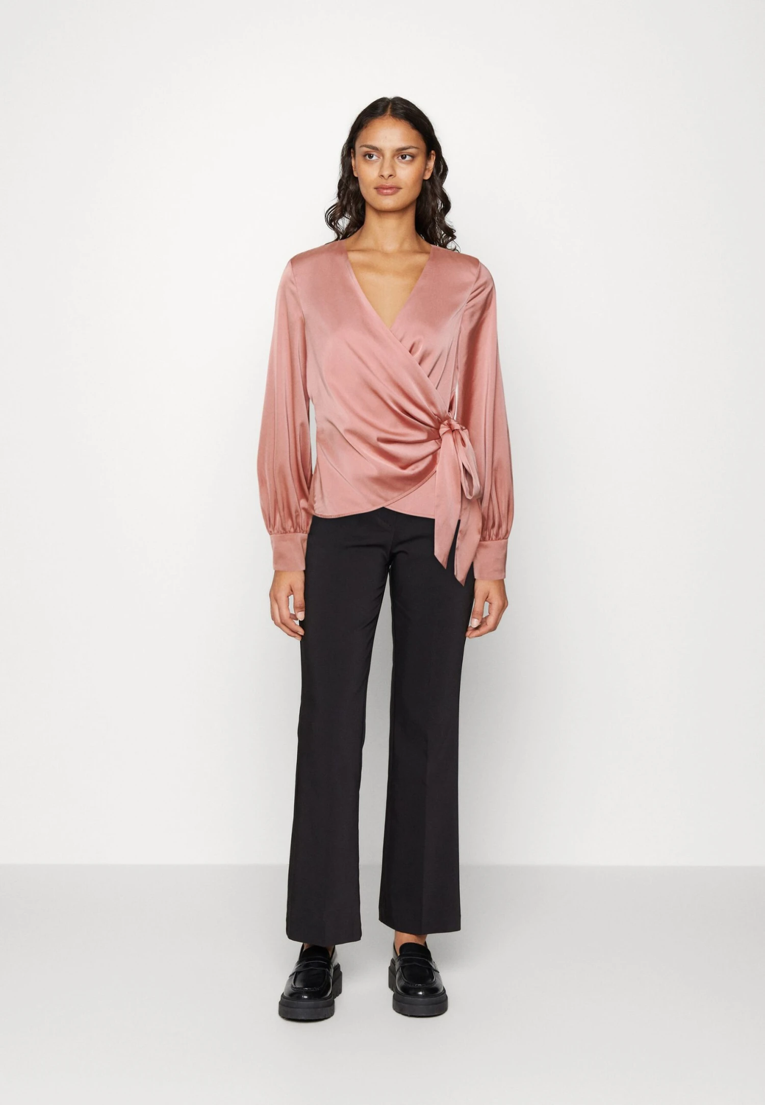 Guess Lovisa- Blouse - Rose 2 Guess Lovisa- Blouse - Rose - Image 2