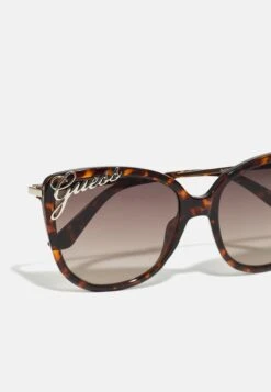 Guess Sunglasses - Dark Havana/Gradient Brown -Guess Clothing Sale 0dc91d0408a248f9b760120b84e0bea1