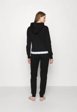 Guess Jogger Pant - Pyjama Bottoms -Guess Clothing Sale 112e3ee804ee4b099c415ce4f2ff0cc1