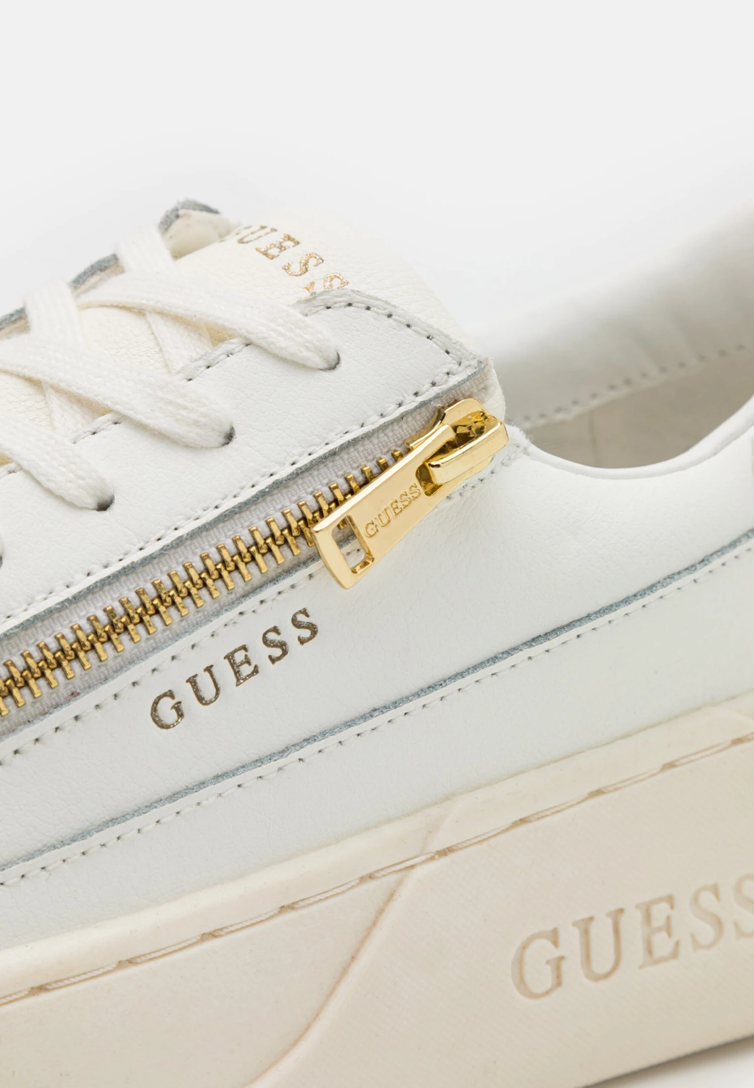Guess Avellino Zip - Trainers - White 6 Guess Avellino Zip - Trainers - White - Image 6