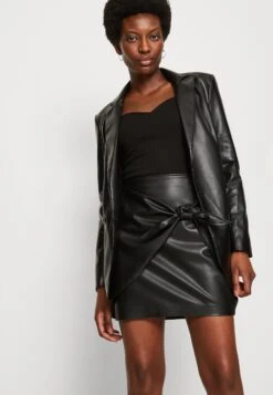 Guess Alya Wrap Skirt - Wrap Skirt - Jet Black Multi -Guess Clothing Sale 14a0cf080c0741a6a725f85adc9a5035