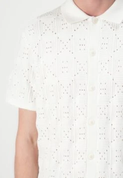 Guess TOPANGA POINTELLE BUTTON - Shirt - Salt White 11 Guess TOPANGA POINTELLE BUTTON - Shirt - Salt White -Guess Clothing Sale 161a14d3c1254f30a3d097d27f522bb5