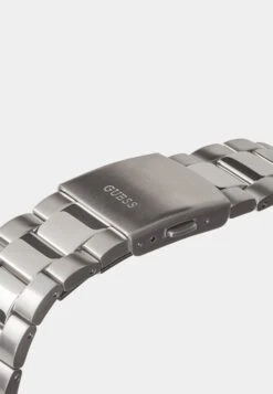 Guess Unisex - Watch - Silver-Coloured -Guess Clothing Sale 16246761b6554d2f82c019e734dfef21