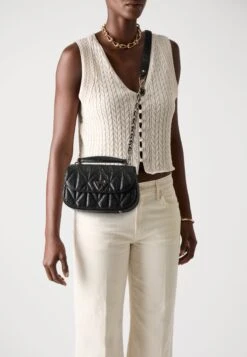 Guess ALDINA TOP HANDLE FLAP - Handbag - Black