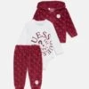 Guess BABY HOODED SET UNISEX - Baby Gifts - Bordeaux