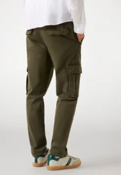 Guess BRYSON - Cargo Trousers - Olivgrün -Guess Clothing Sale 18a145c18a9a4de1b13993da813eea3f