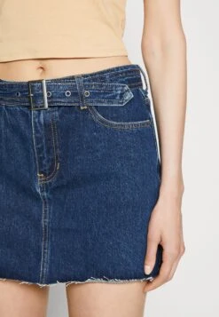 Elle Belt Skirt - Mini Skirt -Guess Clothing Sale 190a5681fab34b8889ffe330786d7068