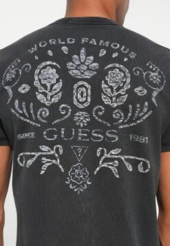 Guess WORLD FAMOUS TEE - Print T-shirt - Jet Black -Guess Clothing Sale 1c62f36255864fd4bff45573fa030e86
