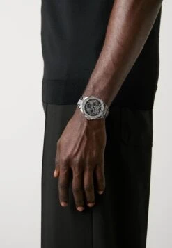 Guess EMPIRE - Watch - Silver-coloured