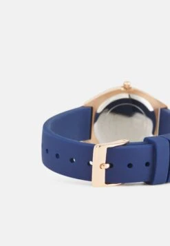 Guess CHARLOTTE - Watch - Blue -Guess Clothing Sale 1ce8fcb25bff4806ac90d44c79046b86