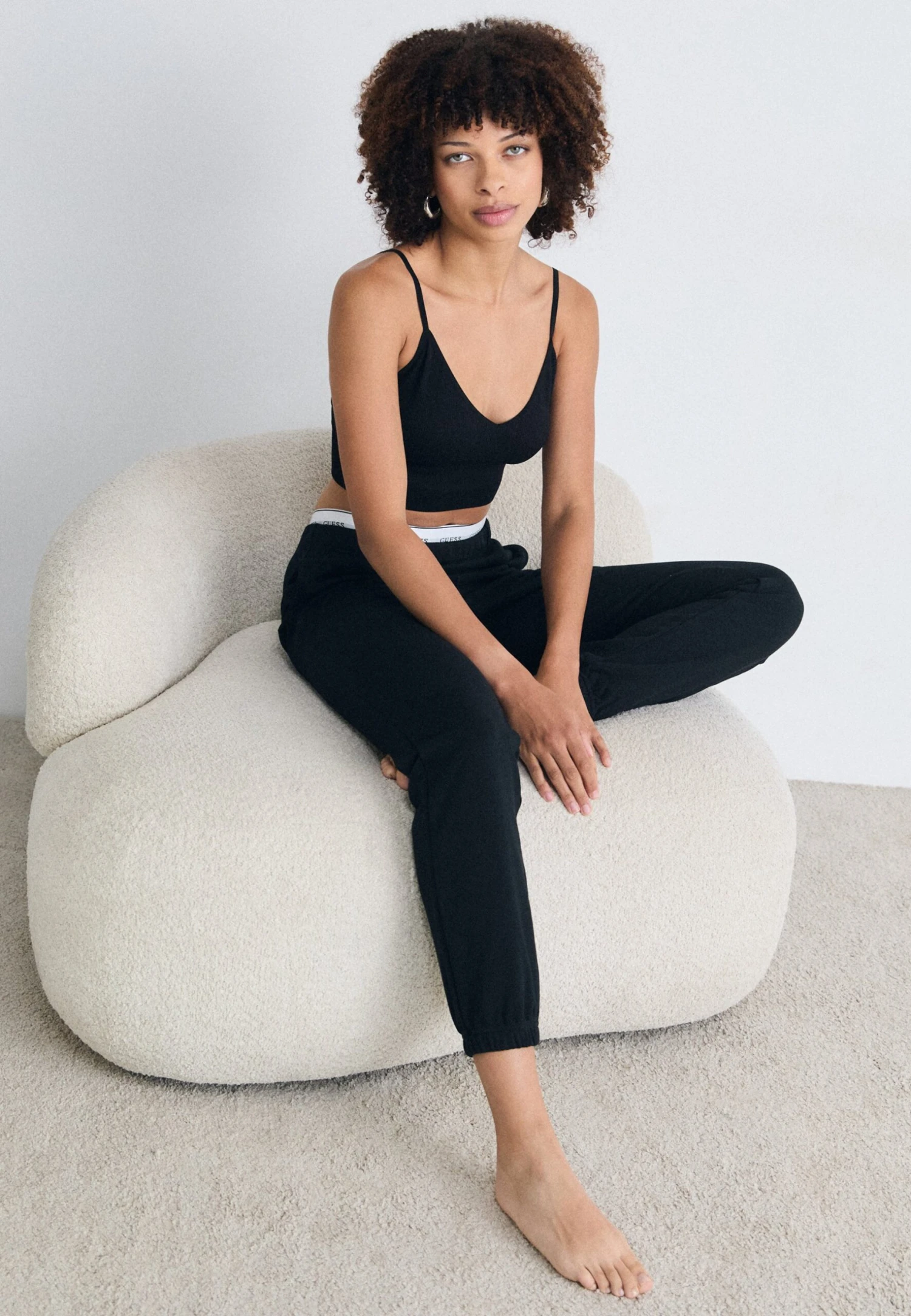 Guess SOFIA CUFFED PANT - Pyjama Bottoms - Jet Black 2 Guess SOFIA CUFFED PANT - Pyjama Bottoms - Jet Black - Image 2