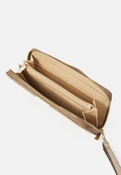Guess LAUREL LARGE ZIP AROUND - Wallet - Beige -Guess Clothing Sale 1f491692671e46dc88bb7b63c94553f2