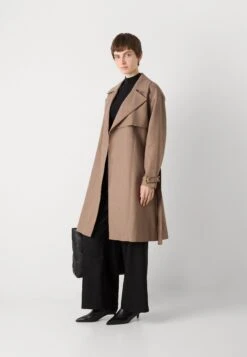 CHRISTINA - Trenchcoat - Taupe -Guess Clothing Sale 22019715c755494ebcc62a17e5fc12e4