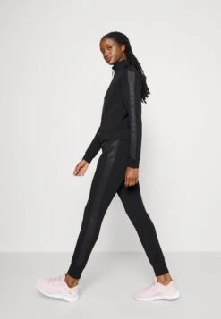 Guess Allie Cuff- Tracksuit Bottoms - Jet Black -Guess Clothing Sale 222d8e16709b41e7b3afc82caa3e53db