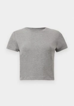Guess BASIC LOGO TEE - Basic T-shirt - Silk Taupe 19 Guess BASIC LOGO TEE - Basic T-shirt - Silk Taupe -Guess Clothing Sale 2865144276704f628fab347e5ee3dd8c