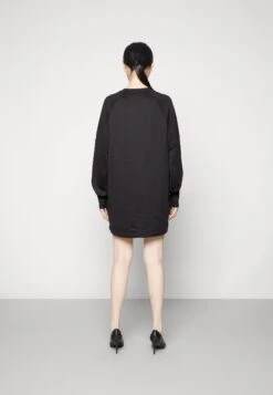 Guess Carmina Dress - Day Dress -Guess Clothing Sale 2872f1d7bbb049d6a1431291d1e7edfe