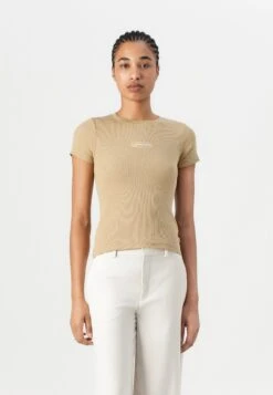 SLIM - Basic T-shirt - Travertine Sand