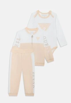 Guess BABY BODY PANTS UNISEX SET - Tracksuit - Blue Light Heather -Guess Clothing Sale 30b5a755605a4be1b42924e884237f25 1