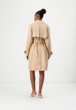 Guess RAPHAELLE BELT - Trenchcoat - Cameo Beige -Guess Clothing Sale 30d766a9e7ab45fab6ce89d3b99559b1