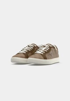 Guess TODI 3 - Trainers - Beige/brown -Guess Clothing Sale 31465be6f6a5473c8c03f4e4e17719f3