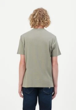 Guess BOX LOGO TEE - Print T-shirt - Mossy Green -Guess Clothing Sale 330abb2fd39d457c976dcf479571edb6