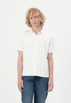 Guess TOPANGA POINTELLE BUTTON - Shirt - Salt White