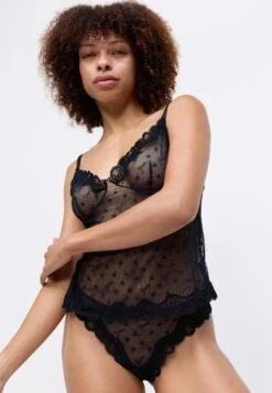 Guess KRIS TOP BRAZILIAN - Pyjama Set - Black -Guess Clothing Sale 35885d4c5e244a43943a68c83db99ff0