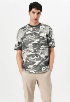 GO PRINTED BAKER LOGO - Print T-shirt - Gray 9 GO PRINTED BAKER LOGO - Print T-shirt - Gray -Guess Clothing Sale 39c364515cd24df59dc63af361ec0605