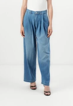 Guess ZYPHER - Loose Jeans - Coastal Drift