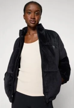 Guess COLETTE TANK - Top - Ocean Salt -Guess Clothing Sale 3beb79f339164dd1aad5c47c8ccc4010