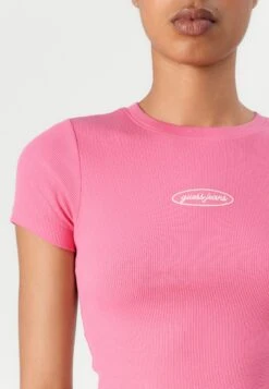 EMBRO SLIM - Basic T-shirt - Raspberry Smoothie -Guess Clothing Sale 3dc9853c4c194a4cabc2f3e0226389d0