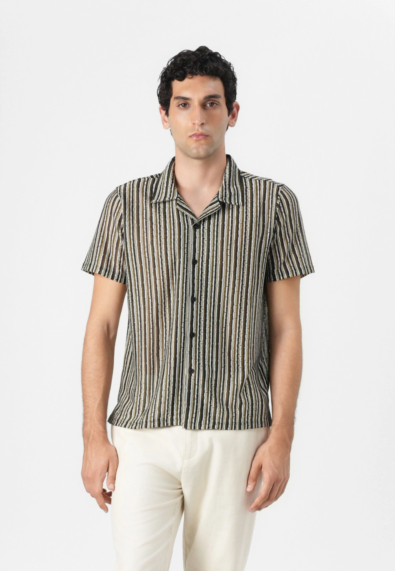 Guess WYATT STRIPE RESORT SHIRT - Shirt - Olive Morning 1 Guess WYATT STRIPE RESORT SHIRT - Shirt - Olive Morning