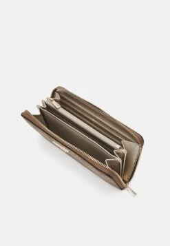 Guess Laurel- Wallet - Latte -Guess Clothing Sale 400eca5c265045028cd5d8686cf8511e