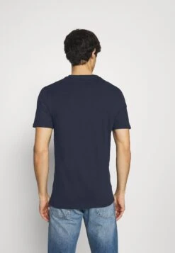 Guess Tee - Basic T-Shirt - Blue Navy -Guess Clothing Sale 41fc5a89df1a4fe9aeb0aeabe748f912