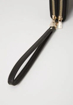 Guess AMORETTE DOUBLE ZIP - Wallet - Black 9 Guess AMORETTE DOUBLE ZIP - Wallet - Black -Guess Clothing Sale 42603750d0324106aedafc0151e47ea3