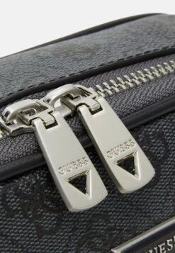 Guess Vezzola Smart Zip Around Xbody - Across Body Bag - Black 9 Guess Vezzola Smart Zip Around Xbody - Across Body Bag - Black -Guess Clothing Sale 42d821e70a8949daa4491475c98e43d9