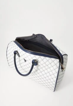 Guess CRUISE VIBE DUFFEL - Weekend Bag - White/navy -Guess Clothing Sale 4510b7fe70d6452fb490c7d515e1e24b