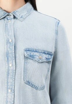 Guess WESTERN SHIRT - Button-down Blouse - Secret Charme -Guess Clothing Sale 45e2e6d920564328a2984402ac394ca5