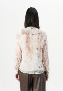 VERITY BOW BLOUSE - Button-down Blouse - Beige -Guess Clothing Sale 48da6de8eb9c4e86b60fd8d66824a950