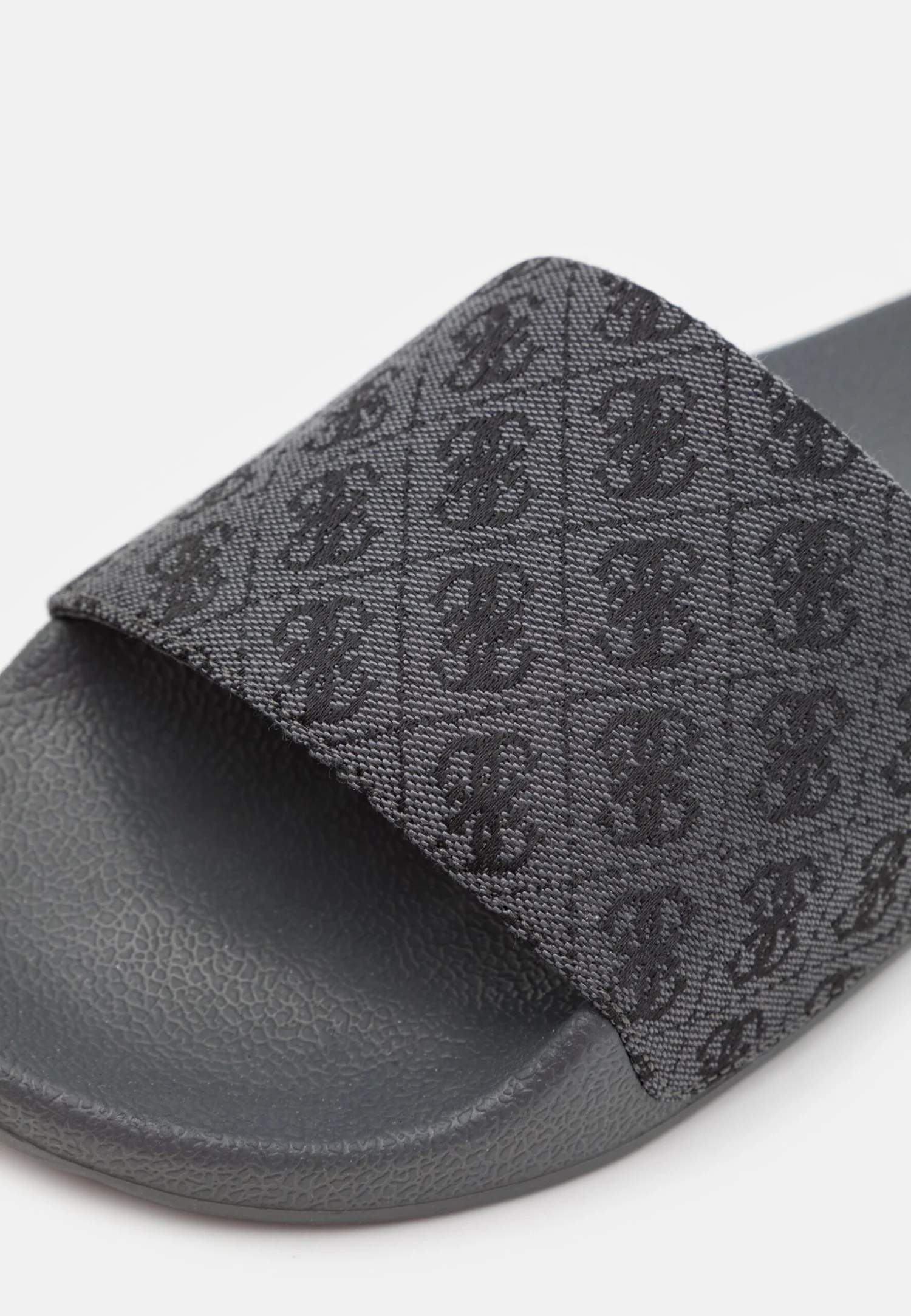 Guess TOKYO - Mules - Coal Black 6 Guess TOKYO - Mules - Coal Black - Image 6